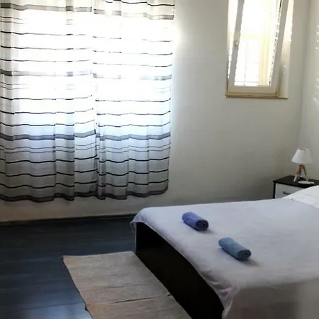 Mila Apartment *